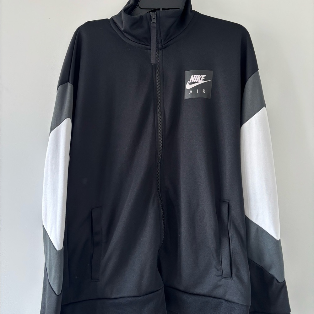 Nike Vintage Sportswear Black Gray and White Windbreaker Jacket